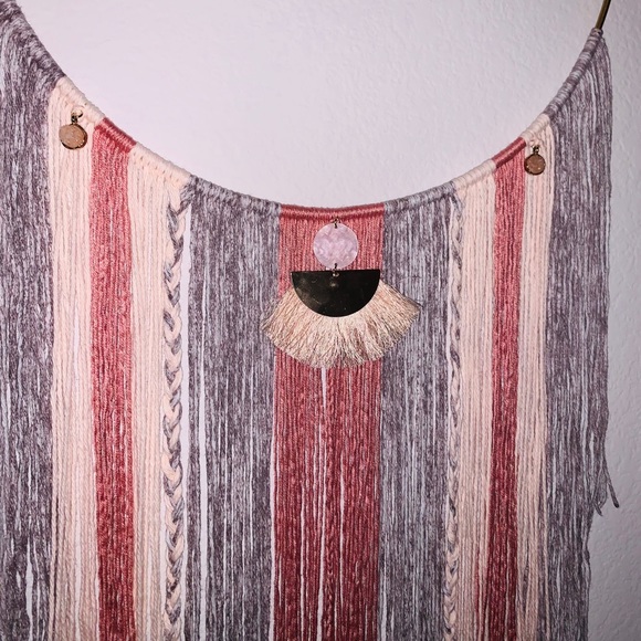 Macrame wall hanging - Picture 2 of 2